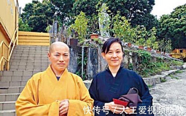 僧袍#这位女住持与两位和尚结婚,开豪车、住别墅,还在僧袍里穿黑丝