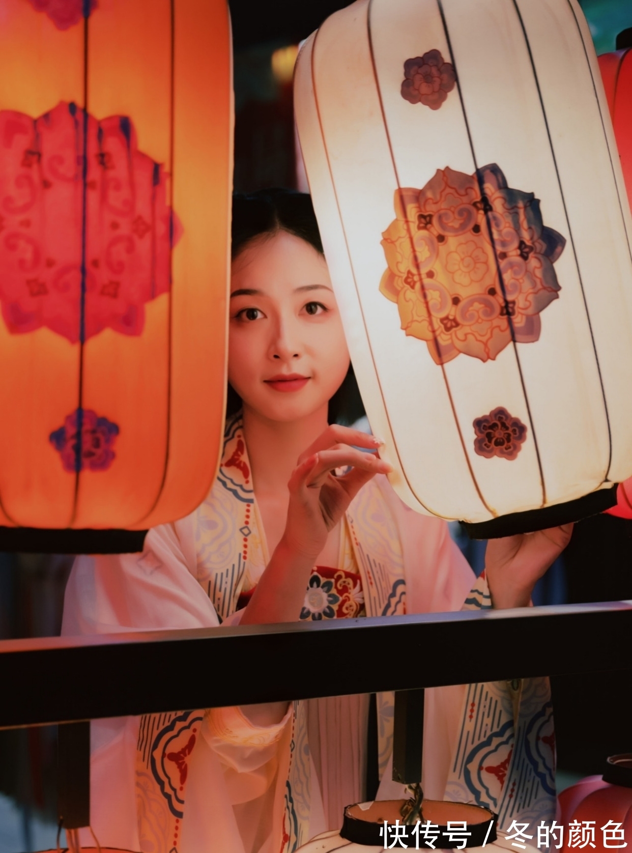 南枝&七绝·十四首丨回眸闲暮偏贪酒,醉了腹中诗几篇?