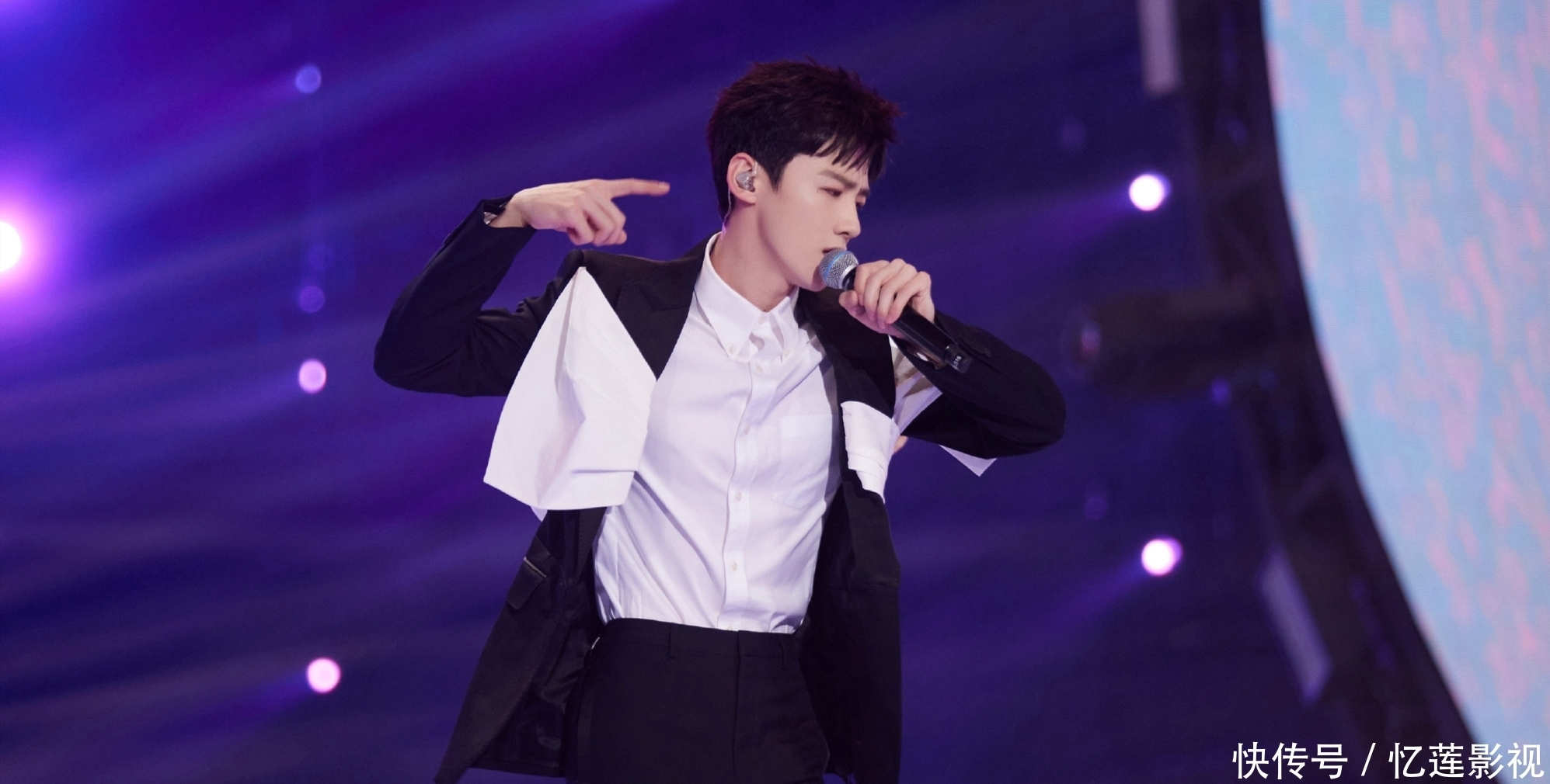 肖战 北京台成功出圈,流量明星撑起晚会热度,艺人客串主持成双刃剑