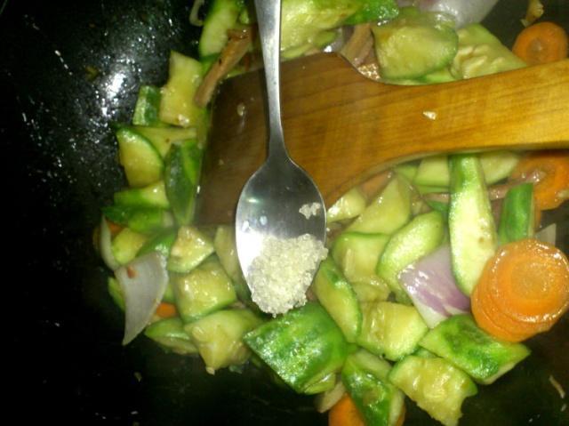 虾米|它是天然的“美容水”,女人隔三差五,美容去皱,面膜都省了