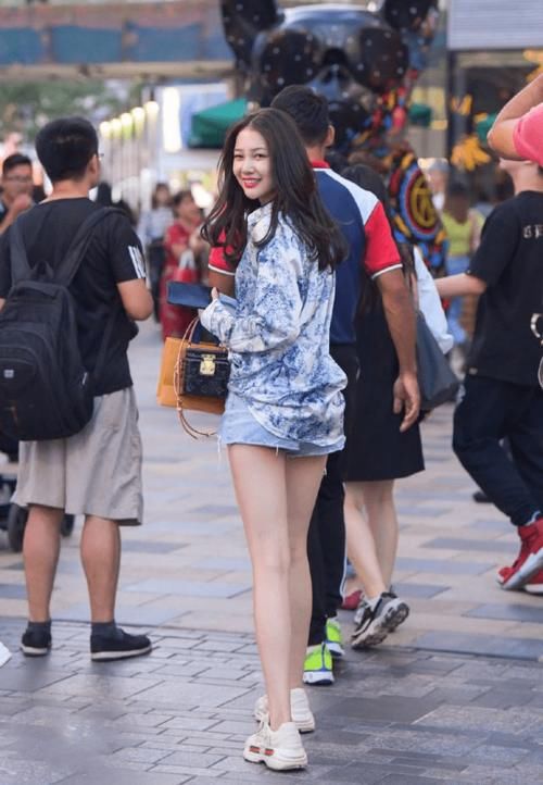 休闲|是时候准备夏装了，清爽短裤是个不错的选择，休闲百搭又显身材
