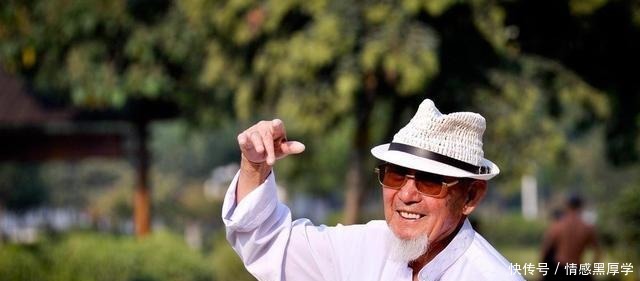 “延长”寿命的3种行为，走路第三，喝水第二，第一很少有人做到！