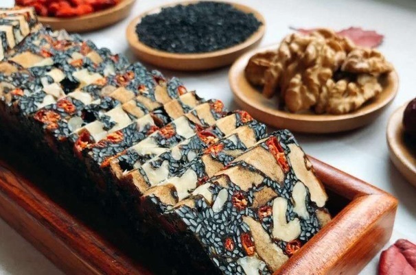 驴皮|又一保健品跌下“神坛”,被曝价值不如鸡蛋?却卖出3000元一斤!