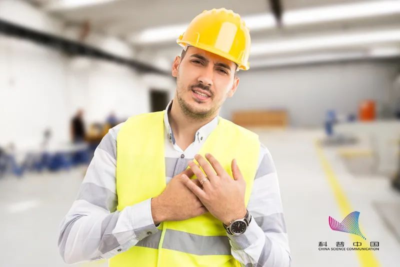 冠心病|警惕12个意想不到的心梗预兆！别不在意，早关注能救命！