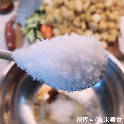  正宗地道的拌豆腐泡做法，速来围观