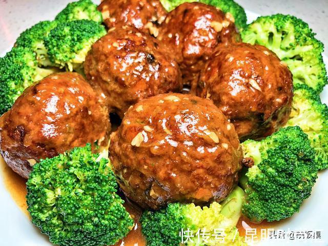 汁水|红烧狮子头的家庭做法，个大饱满汁水多，好吃不腻真解馋，零失败