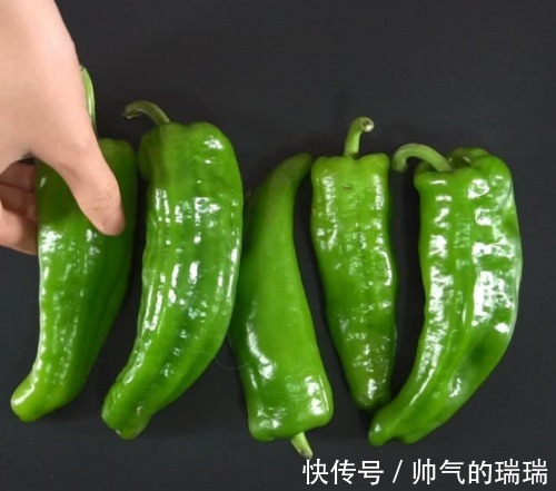 孜然牛肉|常吃青椒身体好,但要知道青椒的两大禁忌,吃错了还会伤身体!