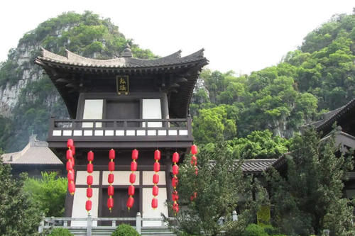 桂林“烧钱”景区，风景优美好评如潮，却是门票套门票令人无奈