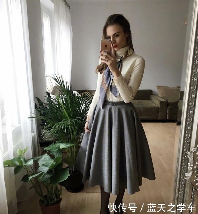 复古 优雅的女人,今冬都在用“半身裙”来做搭配,优雅复古谁穿谁高级!