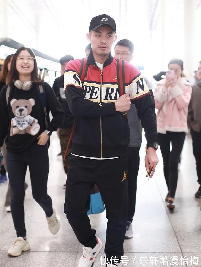 曝光|林丹堪比皇宮的豪宅是違建落成后首次曝光引起輿論爭議