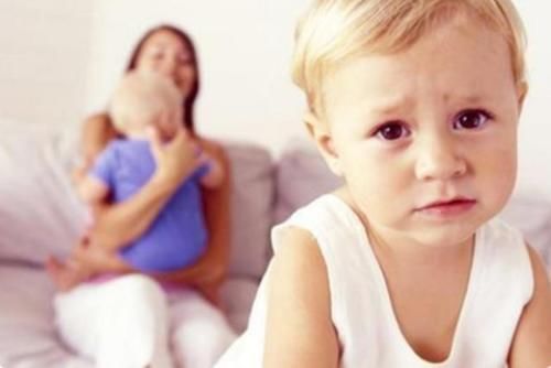 二宝|33岁宝妈朋友圈引热议:那些劝我生二胎的亲戚,现在都羡慕我