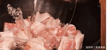 无论是猪肉牛肉羊肉,焯水时只记住3个知识点,绝对干净无腥味!