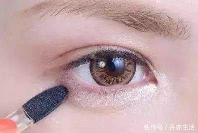 卧蚕|卧蚕=脸上的胸部！教你画女神标配卧蚕眼妆