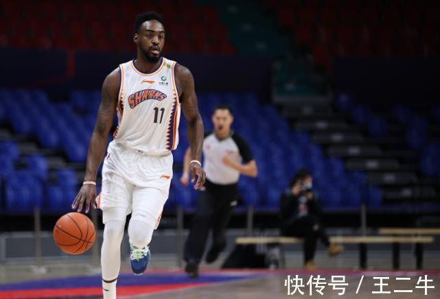萨林杰|16分大胜!CBA劲旅双杀上海,超级外援30+16爆发,李春江失良机