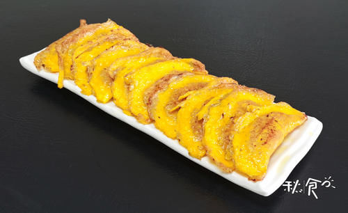 年夜饭，这盘金黄喜气的“蛋饺”上桌率很高，做法配料，都教给你