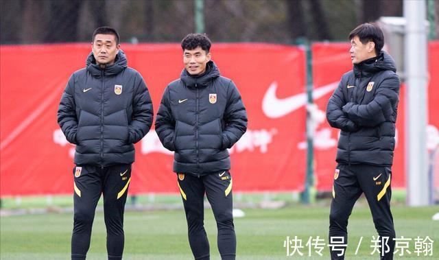 李霄鹏|世预赛前7天,国足创纪录奇兵诞生!42岁中超功勋紧急换装+双身份