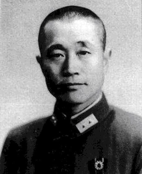 投降|怪仗！敌人拒不投降，没吃了，粟裕下令：把吃的，给他们送过去！