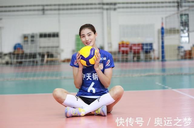 落选|女排落选名将现身母队,无缘奥运拼全运金牌,新周期难回国家队