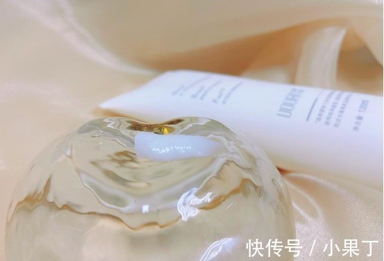 性质|因“低价”被埋没的洗面奶，性质温和，却个个都是王者，好用不贵