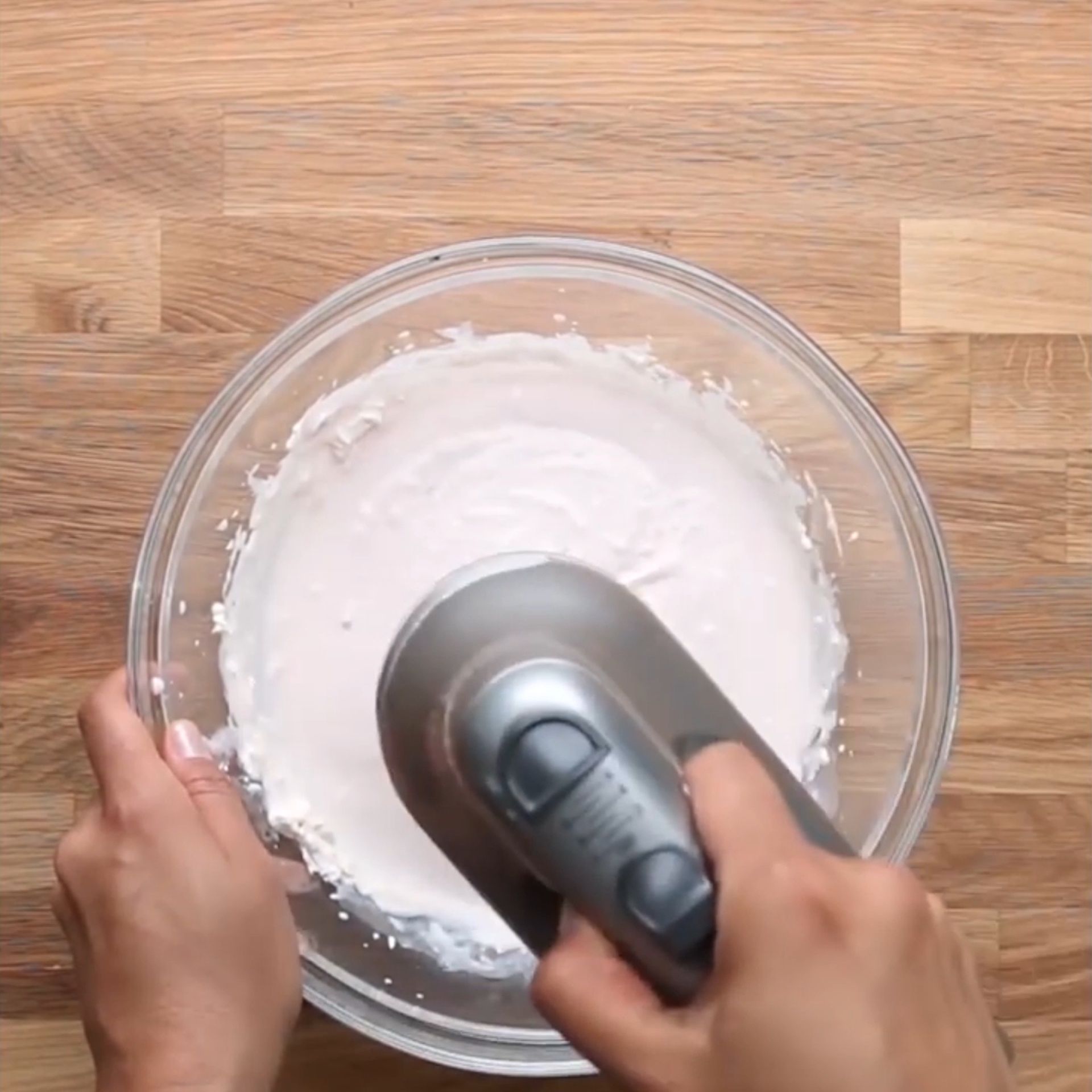  美食教程，冰淇淋芝士夹心蛋糕，好吃的美味甜点