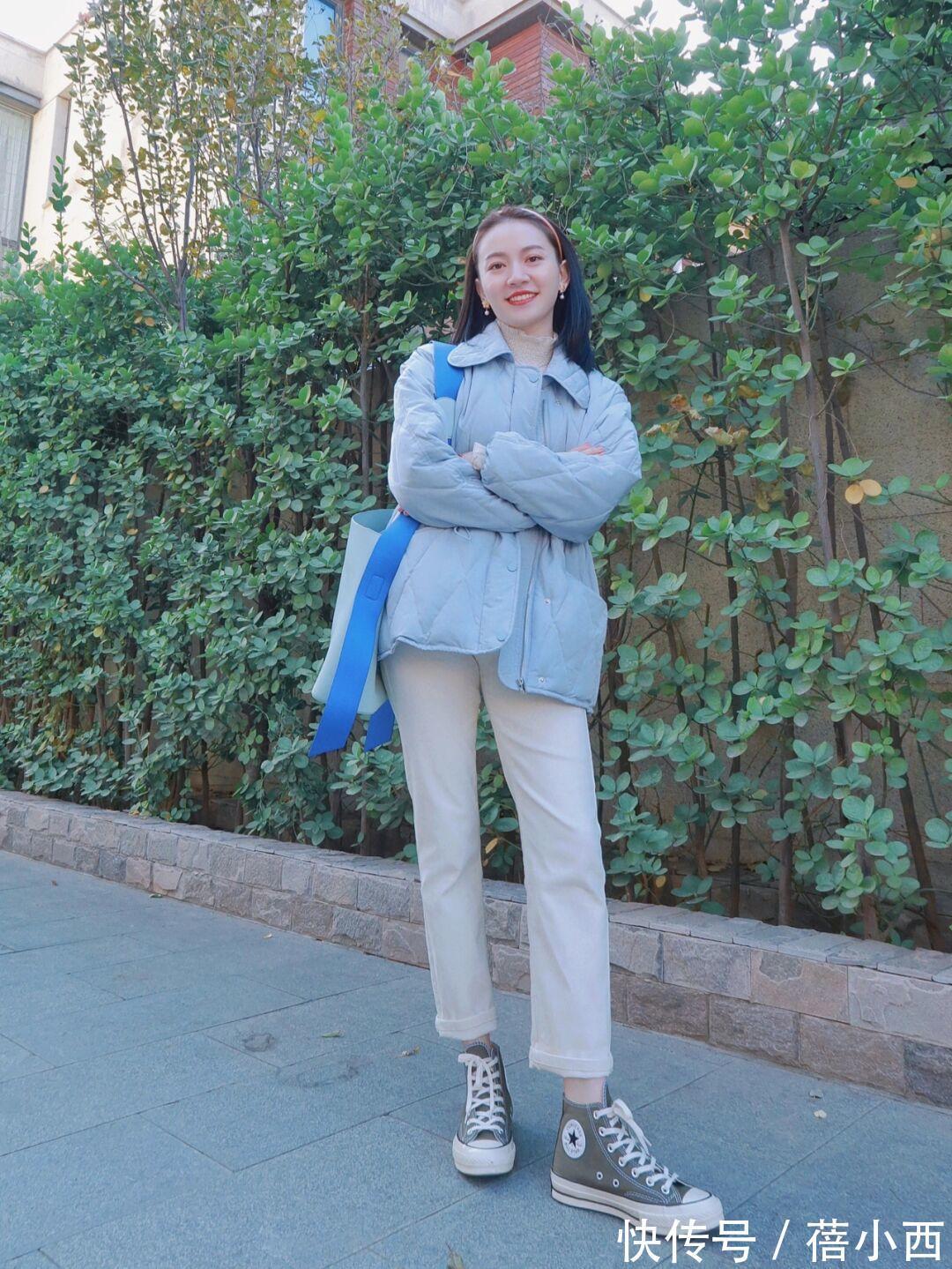 天蓝色|冬季赶时髦也不能忘了保暖,分享4款实用“羽绒服”,适合普通人