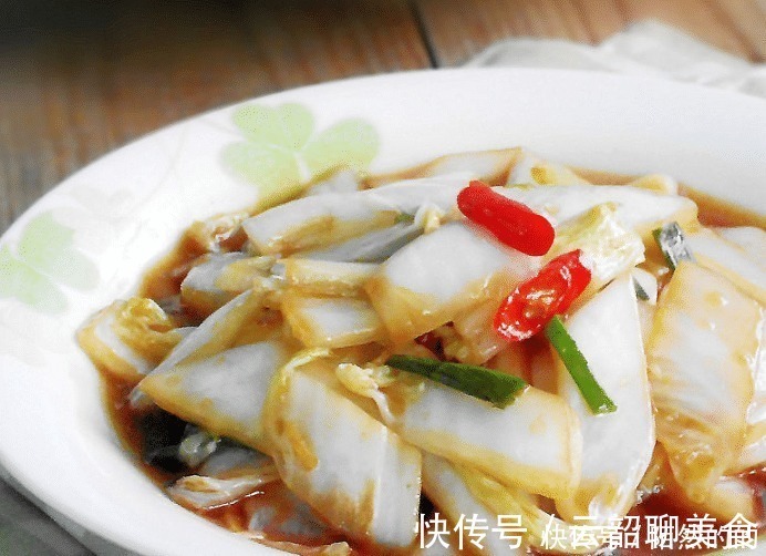 猪油|醋溜白菜，切好不要直接炒！掌握3个技巧，白菜脆爽入味，不出水
