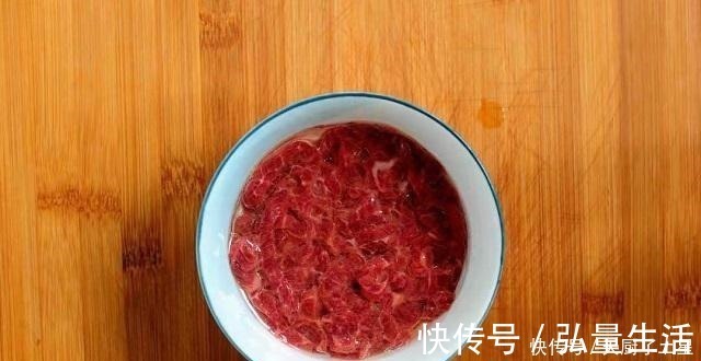 饭店|牛肉嫩滑的处理方法,30年老厨师传授经验,不柴不硬,似嫩豆腐