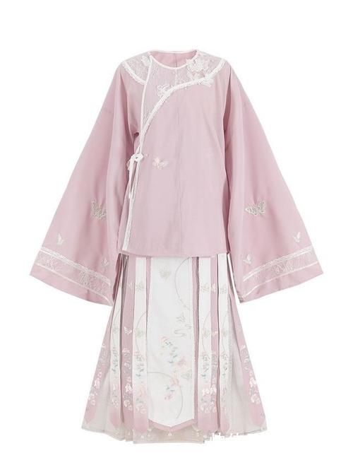 可可!汉服圈里火了一个词汇“清里清气”,它到底是什么意思?