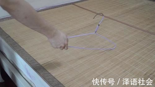 花露水|不管凉席多脏多粘，一个简单的方法，一年没洗的凉席，干净又凉爽