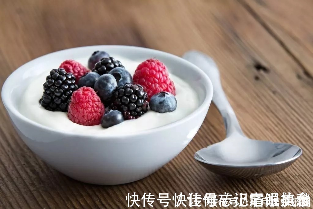 胃溃疡者|饭后喝酸奶促消化?小心喝错反伤身!酸奶这5个时刻喝才最养生