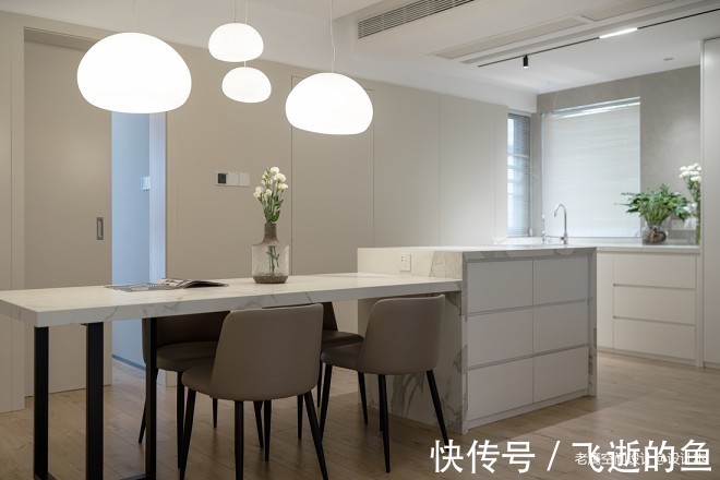 长虹玻璃|少即是多，130㎡现代四居岂止于大？