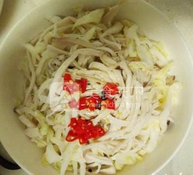 色香味|杏鲍菇拌白菜心,美味的开胃菜,充满了色香味,绝对是对你的贪心