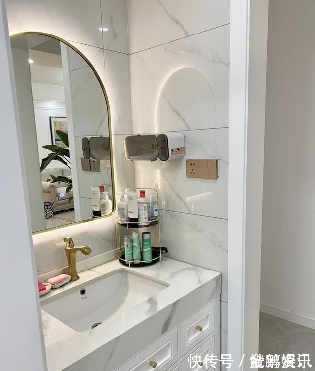 家居|107㎡的家装风格选择了白色系,简单干净现代时尚,就是不耐脏