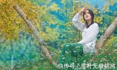 翠华@万千心事云头寄,一枚落叶可知秋;伤感秋词七首,清寒霜色伴梦柔