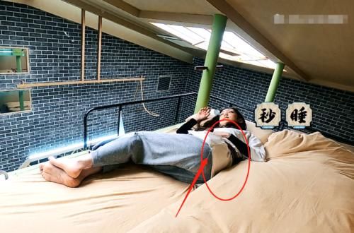 硬糖少女团综遭吐槽，把嘉宾安全当儿戏，希林睡5米高的床引热议