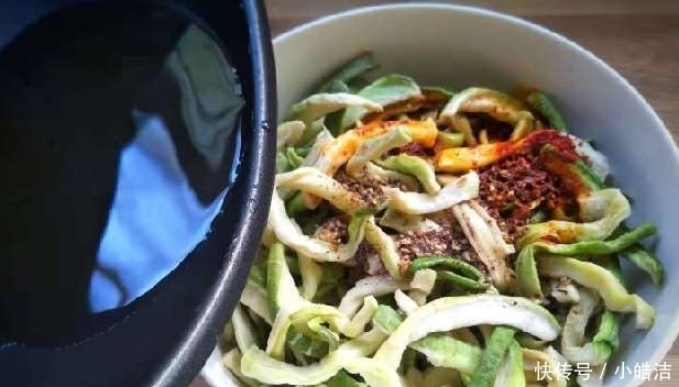 萝卜条|冬天好菜要多吃,维生素是梨的8倍,却仅要6毛一斤,特别下饭