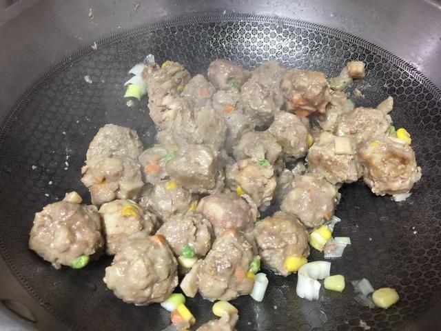 在家自制牛肉丸子，营养无添加，比买的好吃多了