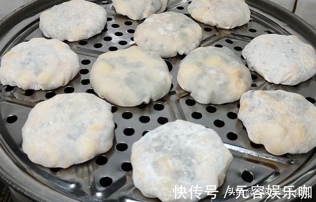 玉米|粤式早茶必点玉米饼，在家做每个才3毛钱，比包饺子简单又超好吃