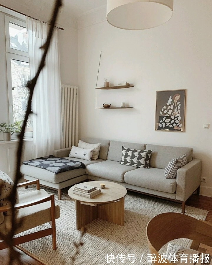 美观性|客厅作为家的脸面,这9个设计,看上去很实用,实则“鸡肋”