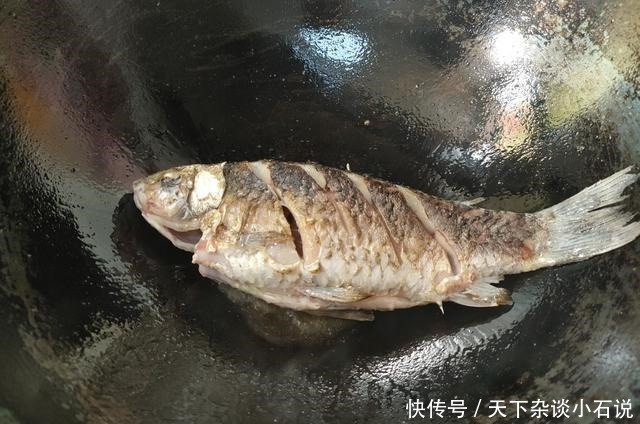 做鲫鱼汤,最忌讳加“它”,搞错的人不不少,难怪汤不够鲜