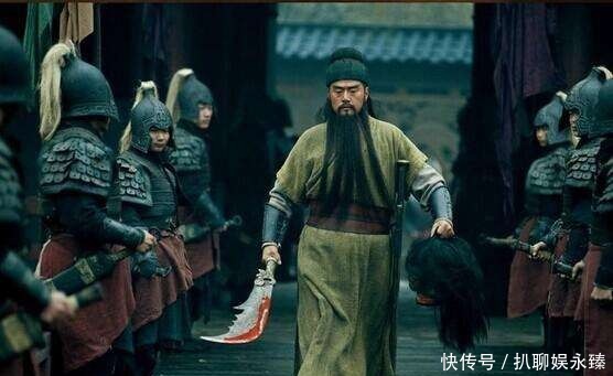 夏侯惇|他是“曹魏第一大将”,独眼三战关羽不相上下,死后曹丕素服发丧