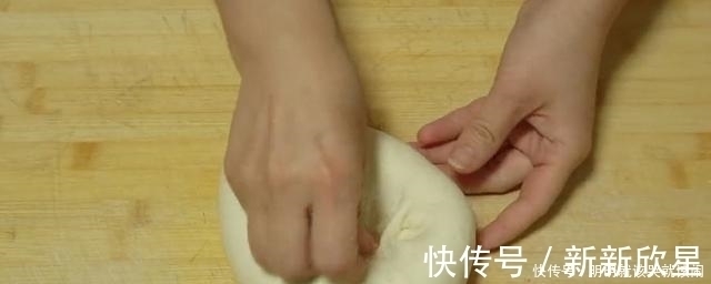 早餐|终于找到了!早餐最好吃的做法,不蒸不油炸,层层裹着馅料,真香