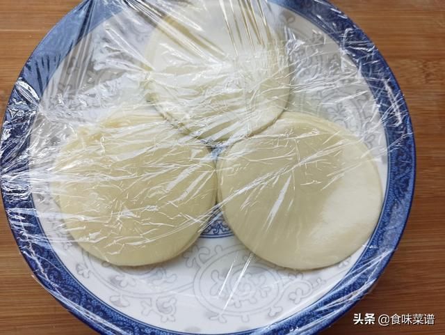 肉馅|饺子皮别浪费了，教你4种创新吃法，皮脆馅香，上桌孩子们抢着吃