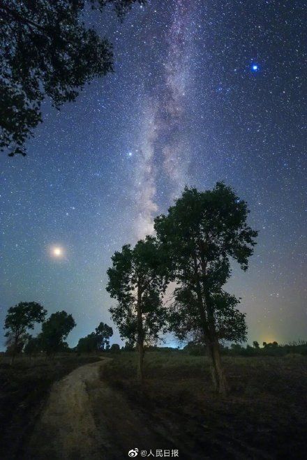 火星 助力“祝融”！地球上看火星什么样