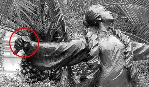 留学生&秋瑾曾与鲁迅大打出手,她拿把刀插在桌子上,对鲁迅破口大骂!