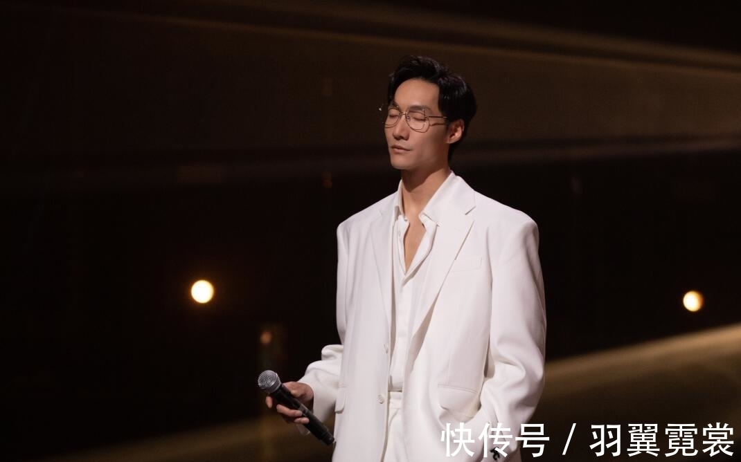 《追光吧》4大黑馬浮出水面,2人靠兄弟撐腰,2人靠節目組力捧