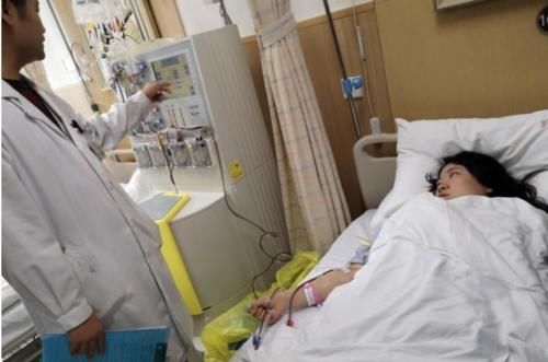 身体|女子睡前喝牛奶，患上甲状腺癌，化疗3次离世，医生：无知害了她