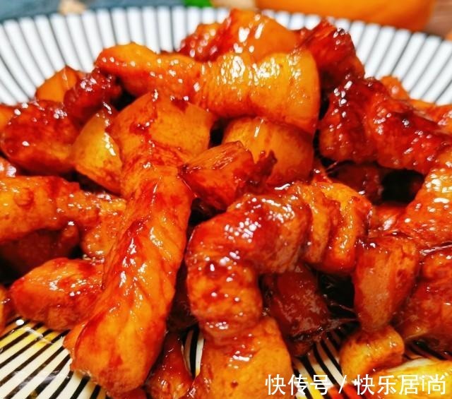 美食天下|不加一滴水油的红烧肉，香而不腻，解馋下饭！