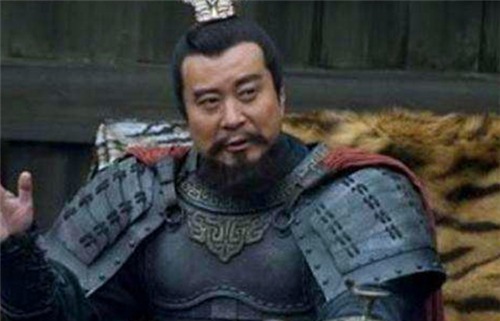 袁绍|三国最坑的谋士,出的全是馊点子,效忠的3位主公没一个得以善终