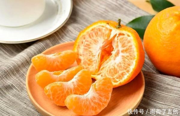 保准|买橘子,不是挑金黄色的就是好的,认准这3点,保准一挑一个甜